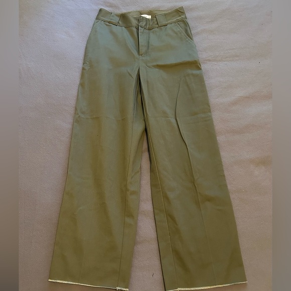 Aritzia TNA Skater Pant - Picture 2 of 8